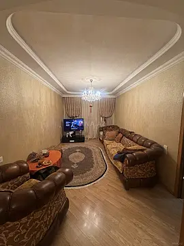 Satılır 4 otaqlı mənzil 110 m²