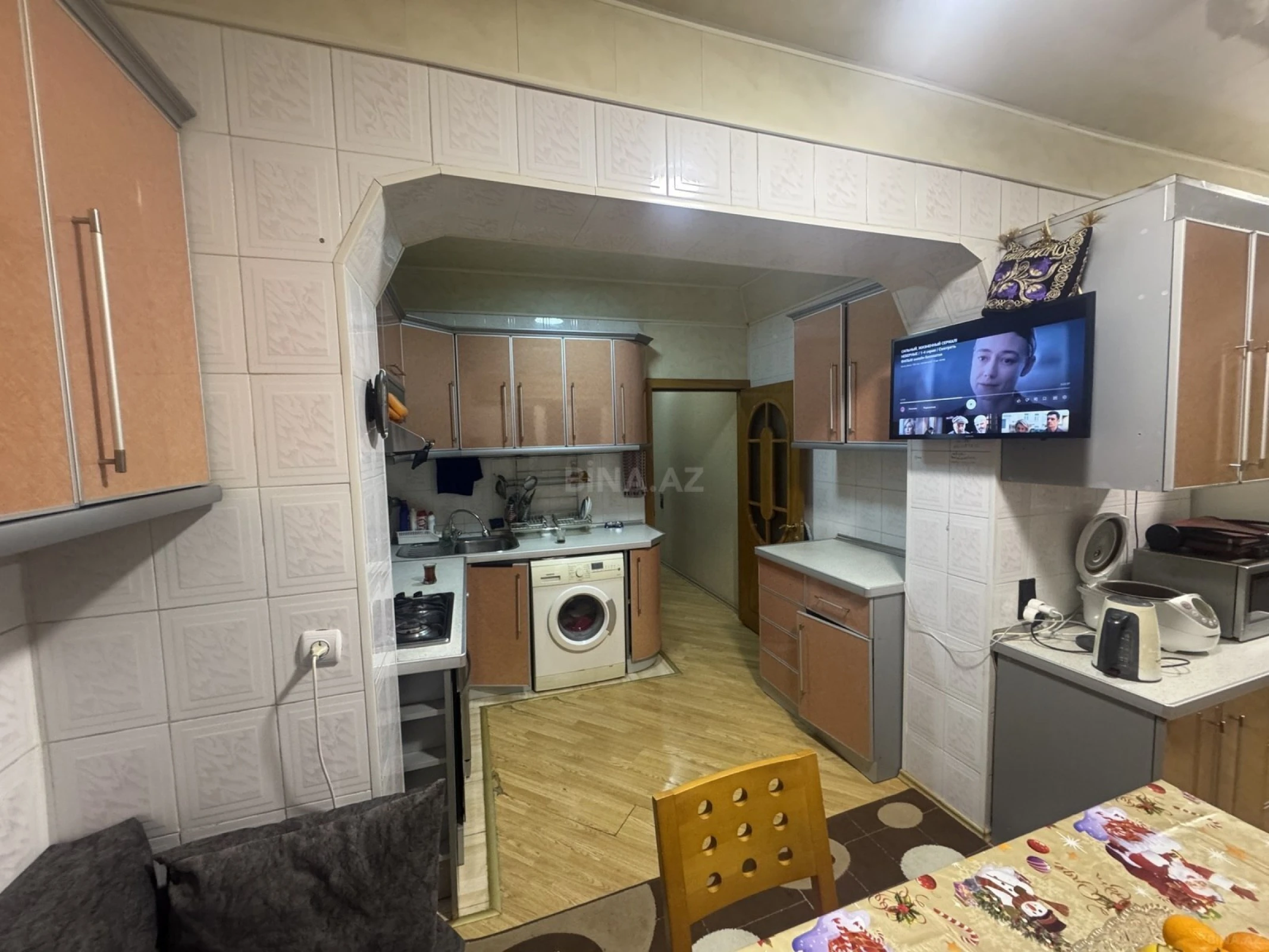 Satılır 4 otaqlı mənzil 110 m²