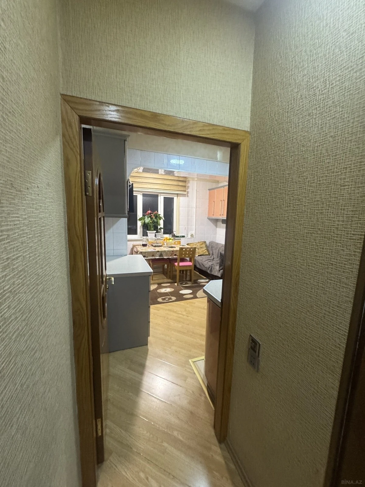 Satılır 4 otaqlı mənzil 110 m²