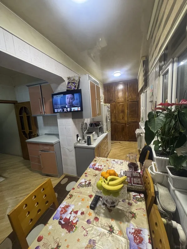 Satılır 4 otaqlı mənzil 110 m²