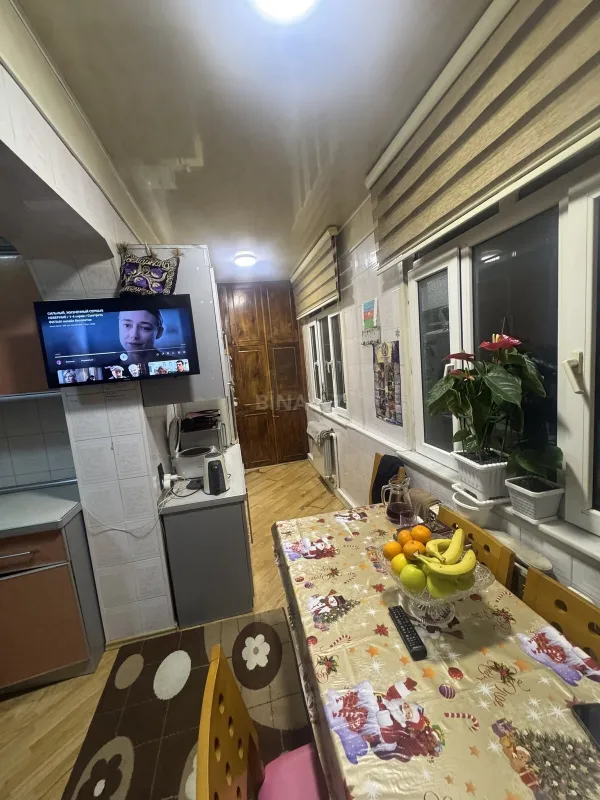 Satılır 4 otaqlı mənzil 110 m²
