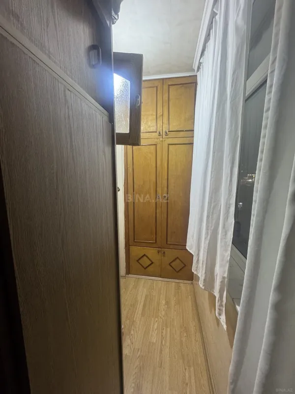Satılır 4 otaqlı mənzil 110 m²