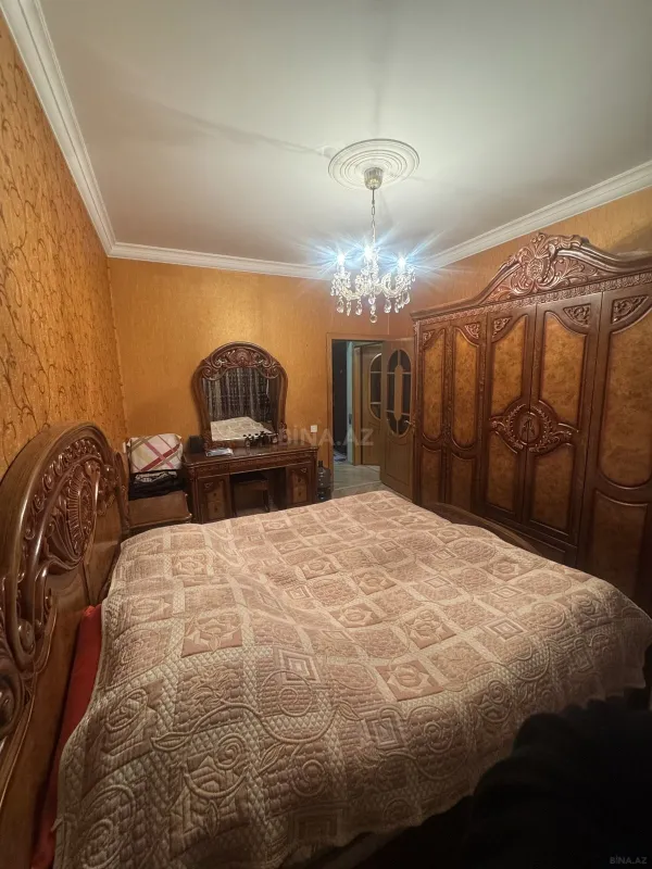 Satılır 4 otaqlı mənzil 110 m²