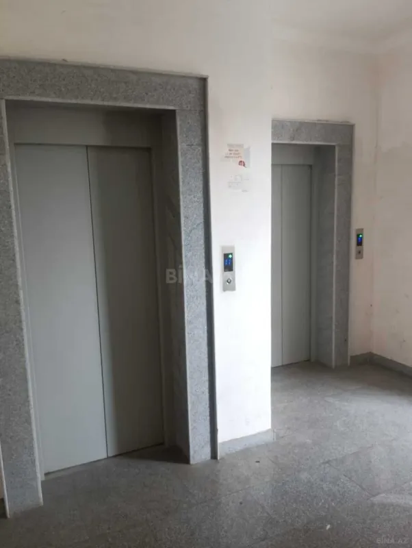 Satılır 3 otaqlı mənzil 105 m²