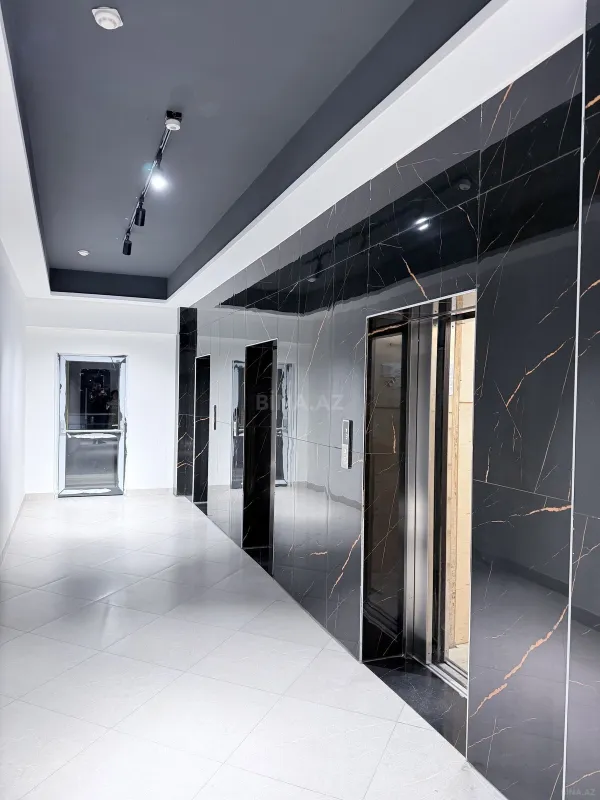 Satılır 3 otaqlı mənzil 114 m²