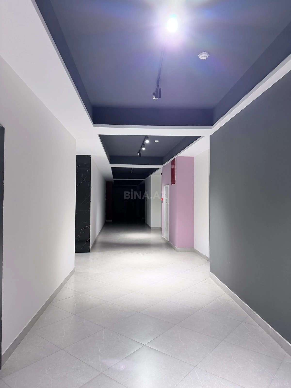 Satılır 3 otaqlı mənzil 114 m²