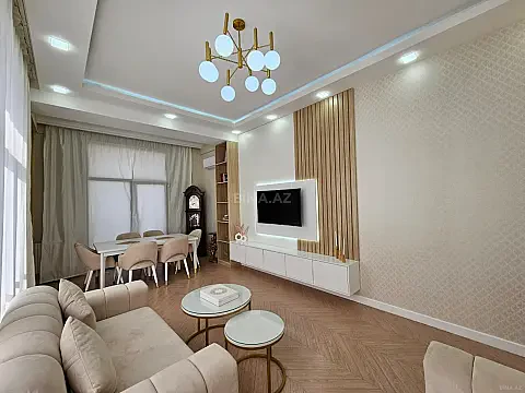 Satılır 4 otaqlı mənzil 130 m²