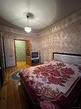 Satılır 5 otaqlı mənzil 130 m²