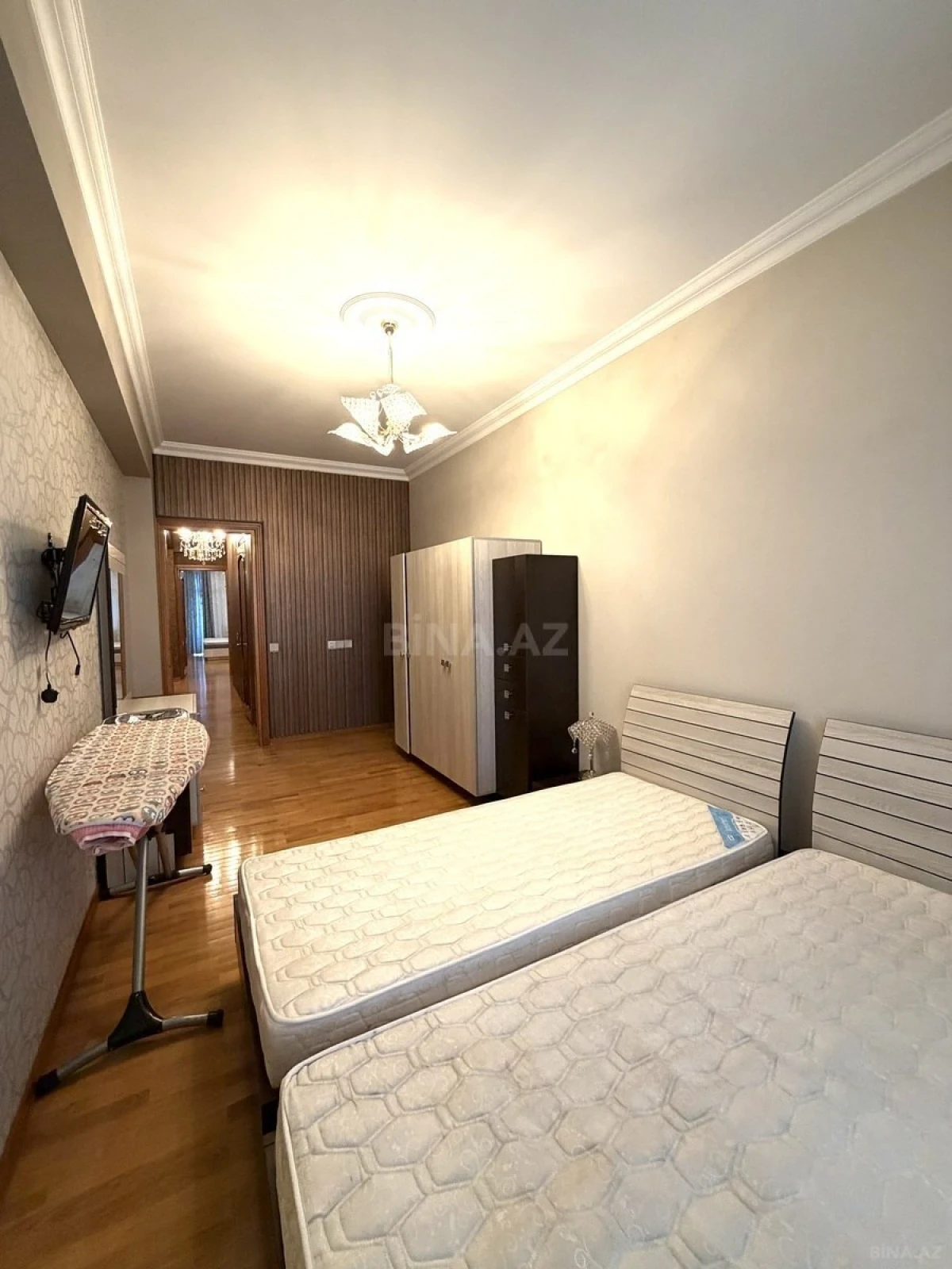 Kirayə verilir 6 otaqlı mənzil 220 m²