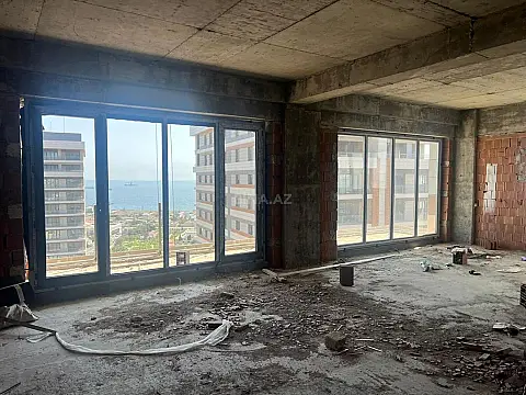 Satılır 4 otaqlı mənzil 185 m²