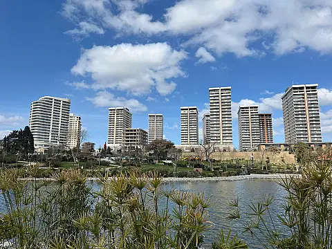 Satılır 4 otaqlı mənzil 185 m² — Bakı 4 otaq 185.00 m²