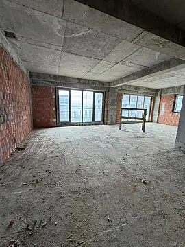 Satılır 4 otaqlı mənzil 185 m²