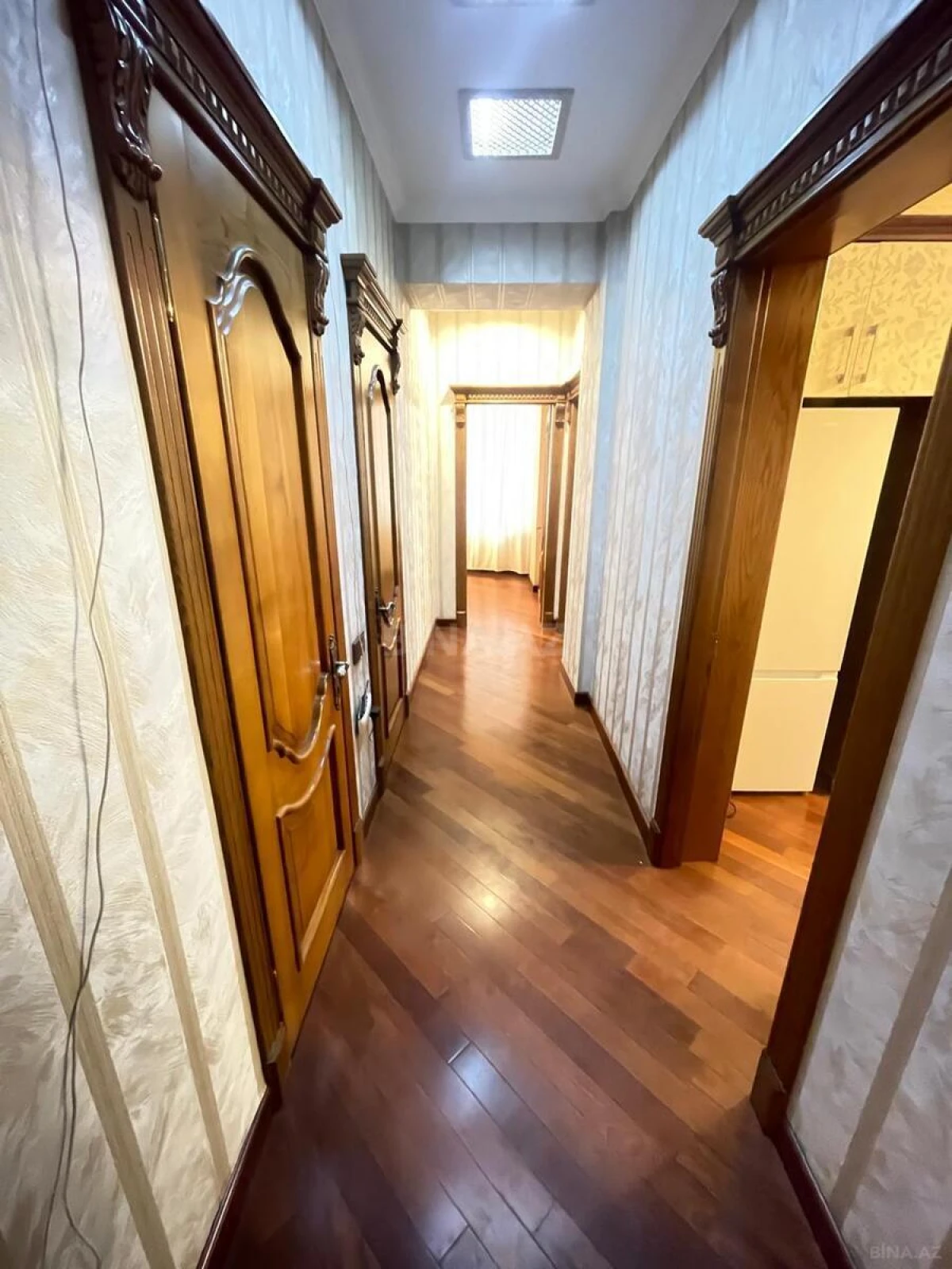 Satılır 3 otaqlı mənzil 125 m²