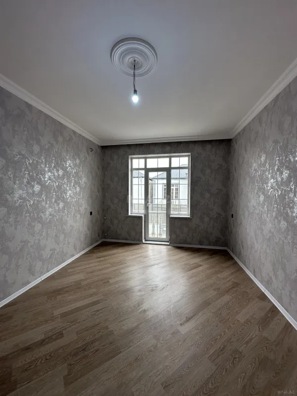 Satılır 5 otaqlı həyət evi 190 m²