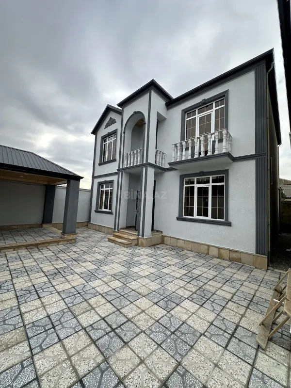 Satılır 5 otaqlı həyət evi 190 m²