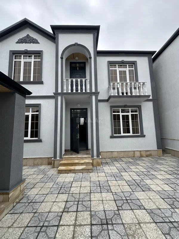 Satılır 5 otaqlı həyət evi 190 m²