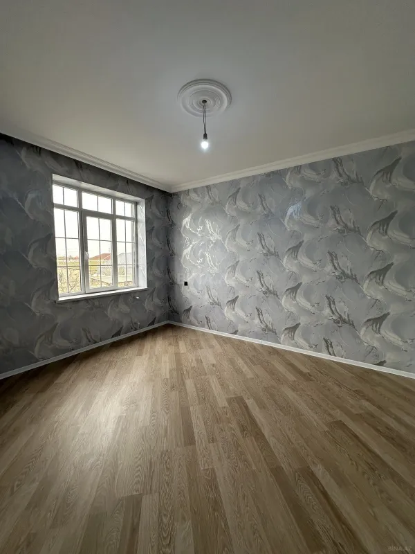 Satılır 5 otaqlı həyət evi 190 m²
