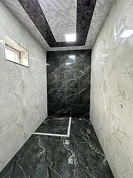 Satılır 5 otaqlı həyət evi 190 m²