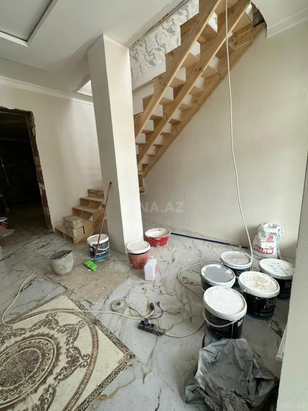 Satılır 6 otaqlı həyət evi 120 m²