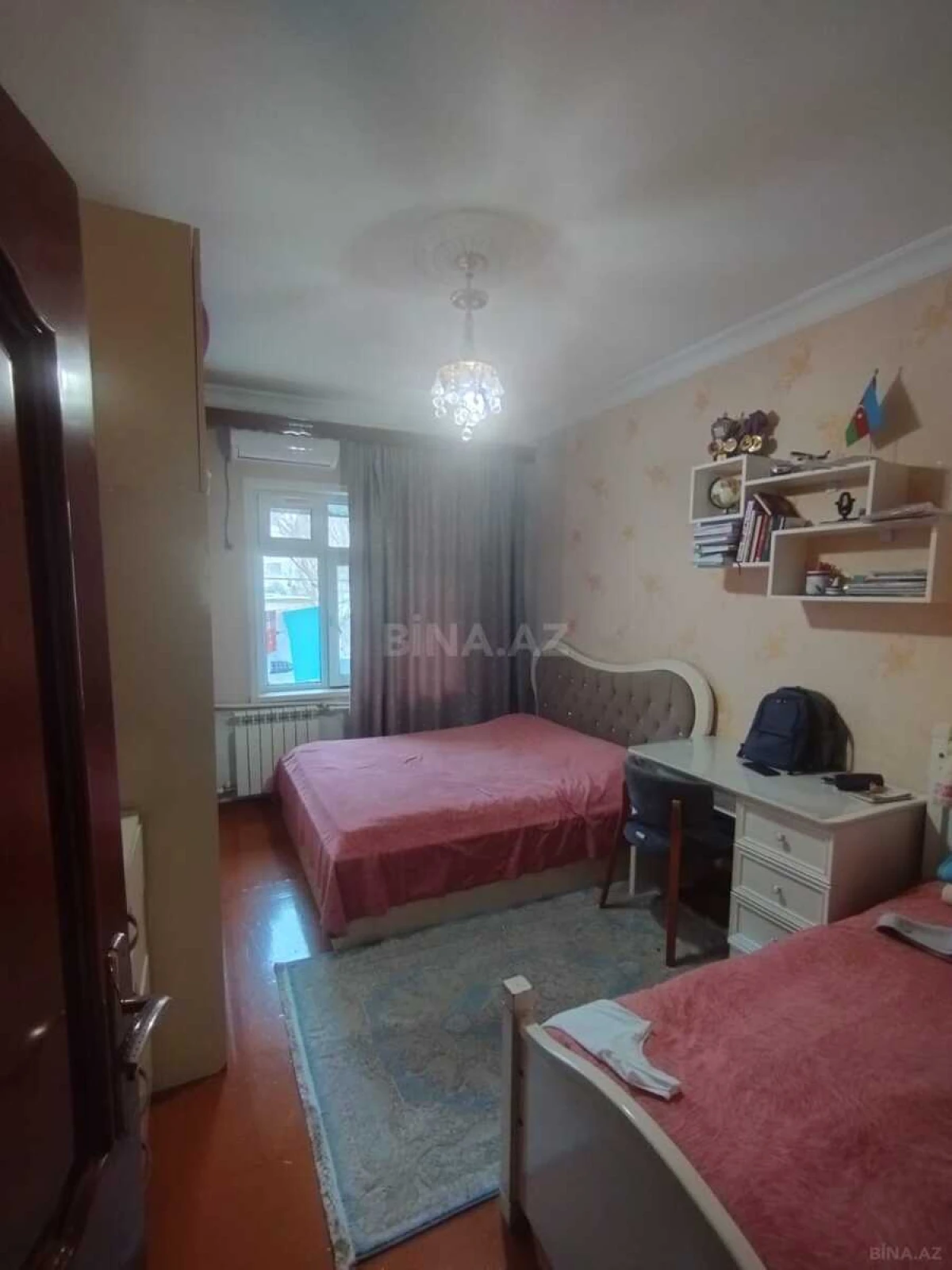 Satılır 4 otaqlı mənzil 120 m²