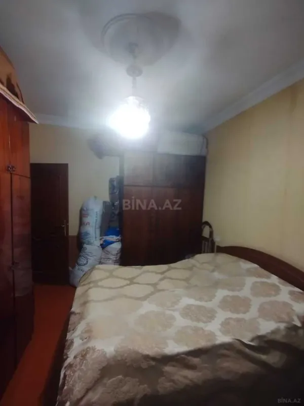 Satılır 4 otaqlı mənzil 120 m²