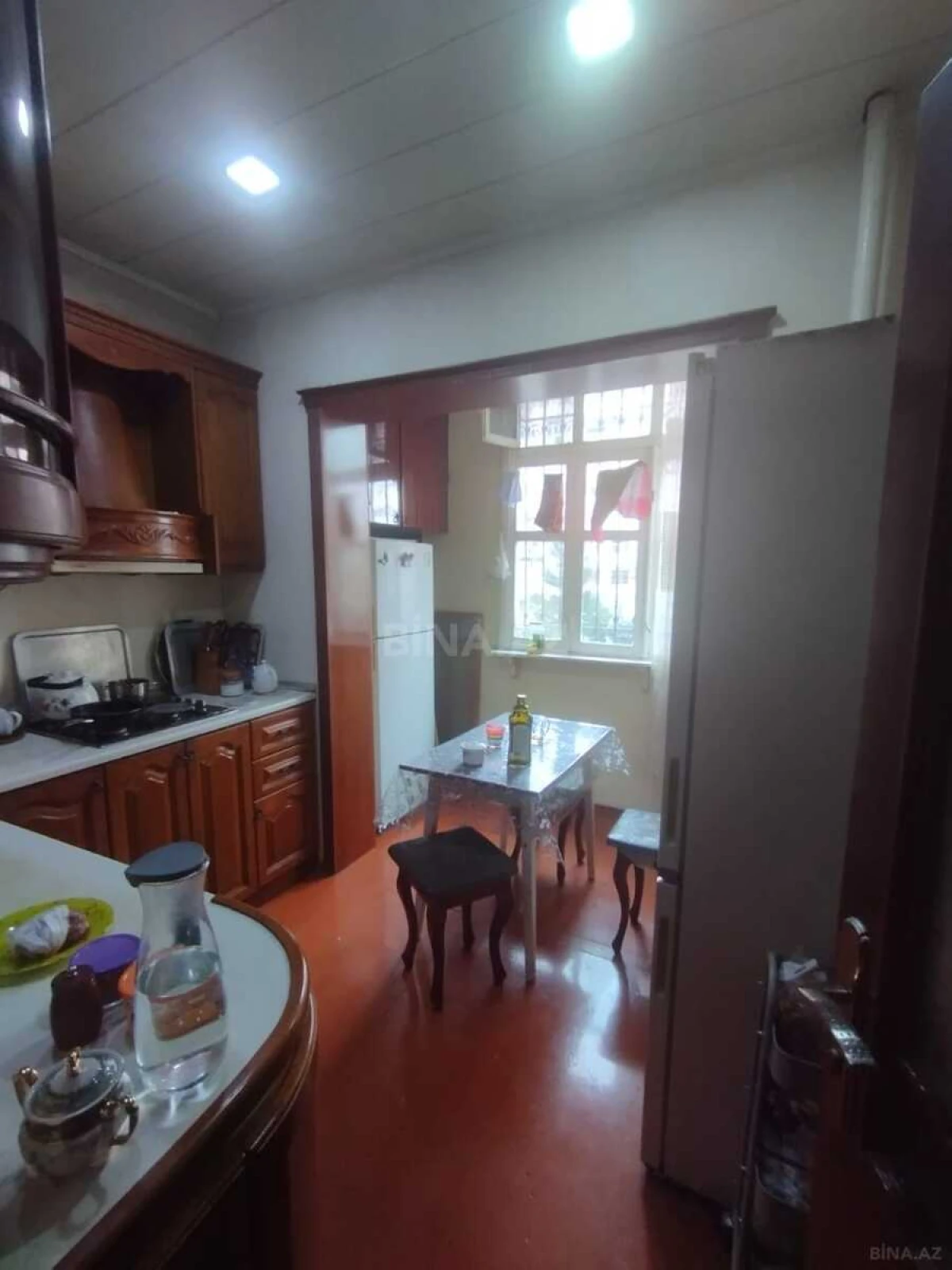 Satılır 4 otaqlı mənzil 120 m²