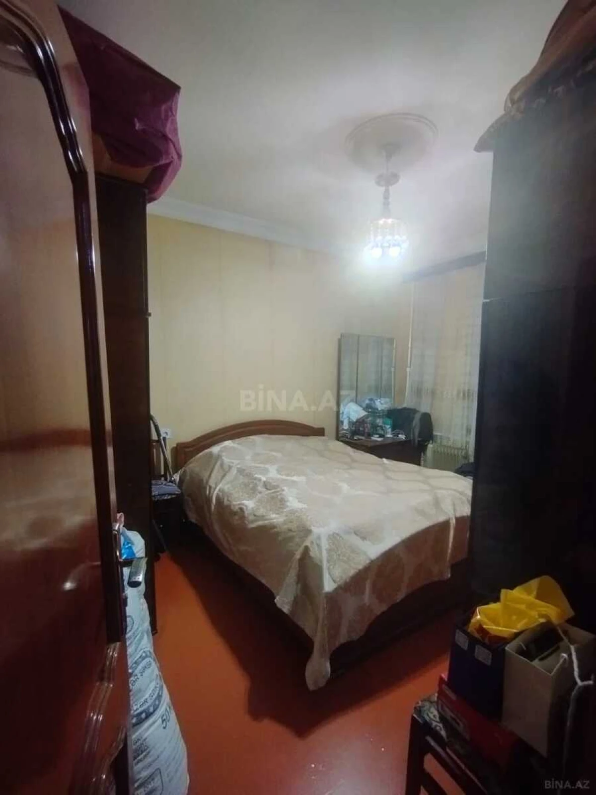 Satılır 4 otaqlı mənzil 120 m²