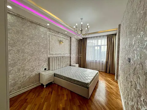 Satılır 2 otaqlı mənzil 61.7 m²