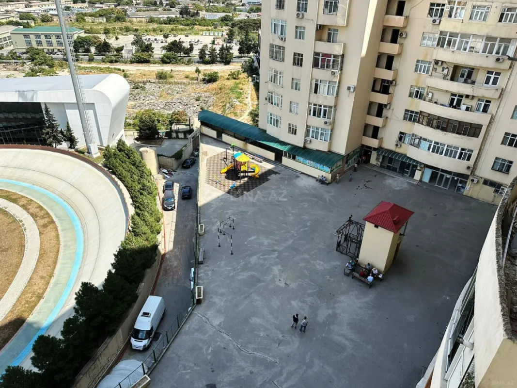 Satılır 2 otaqlı mənzil 61.7 m²
