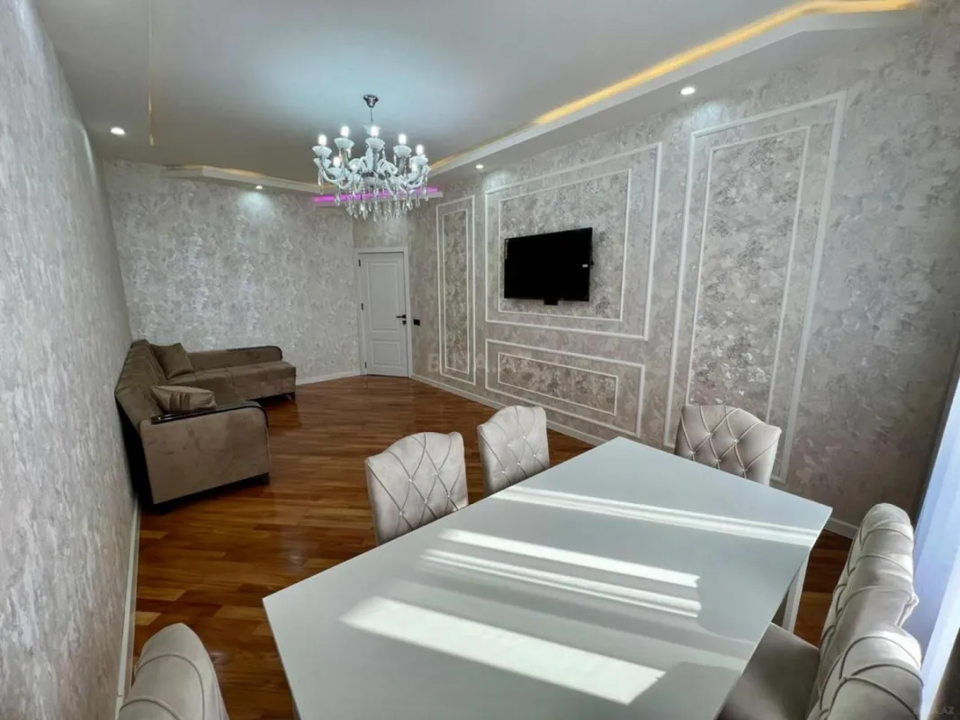 Satılır 2 otaqlı mənzil 61.7 m²