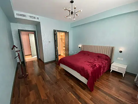 Kirayə verilir 2 otaqlı mənzil 100 m²