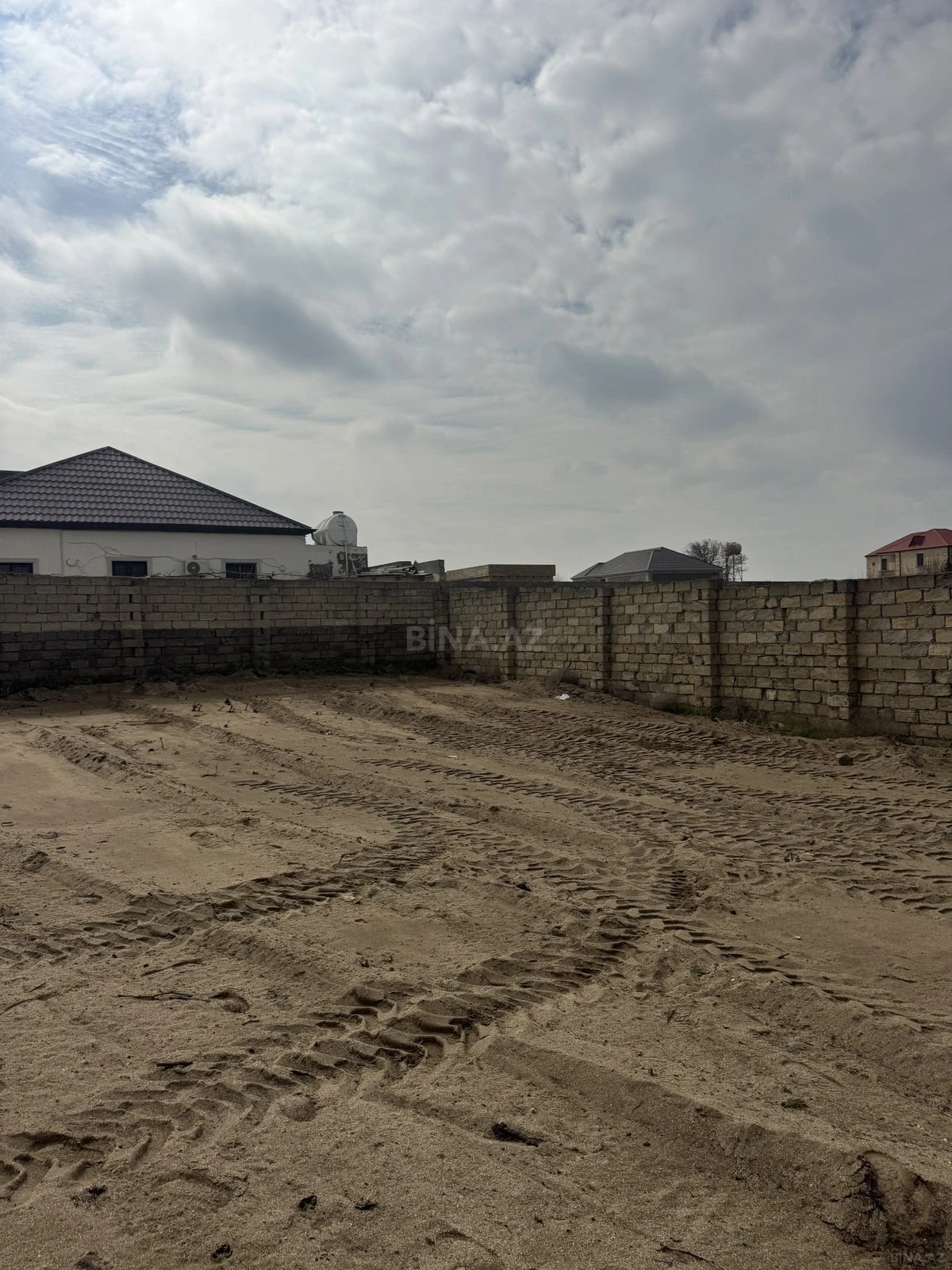 Satılır torpaq sahəsi 4 m²