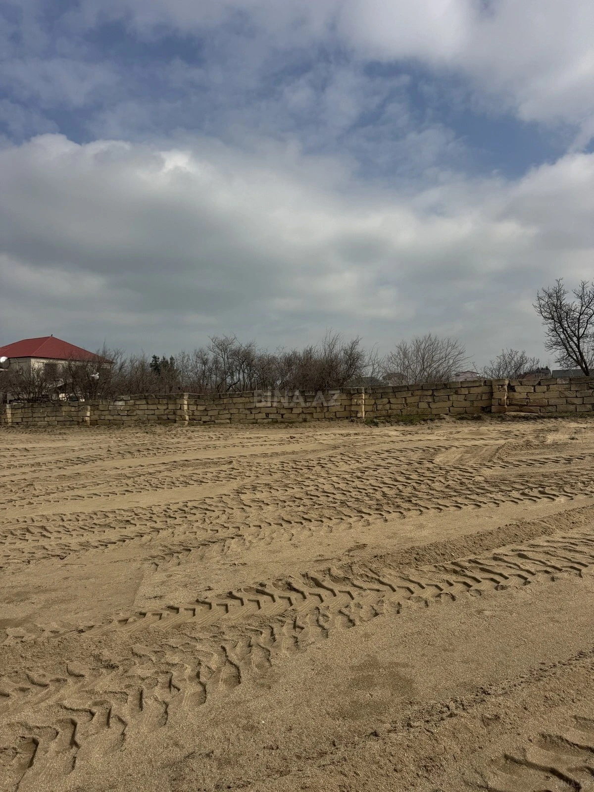 Satılır torpaq sahəsi 2 m²