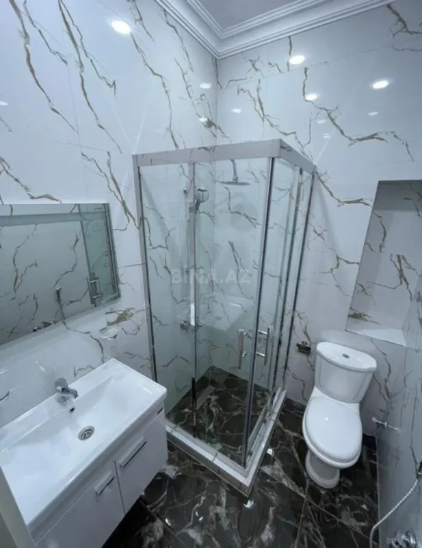 Kirayə verilir 2 otaqlı mənzil 70 m²