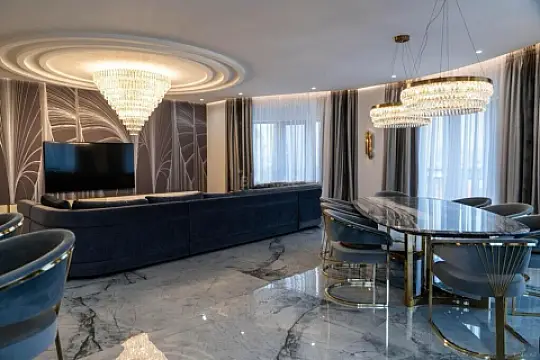 Satılır 5 otaqlı mənzil 213 m²