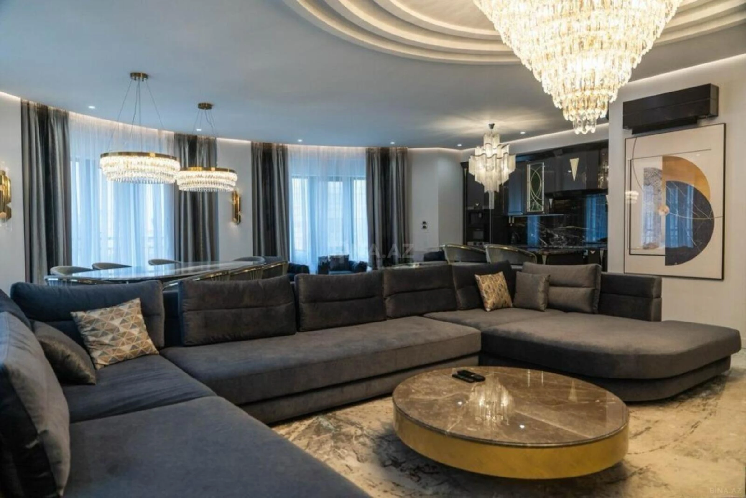 Satılır 5 otaqlı mənzil 213 m²