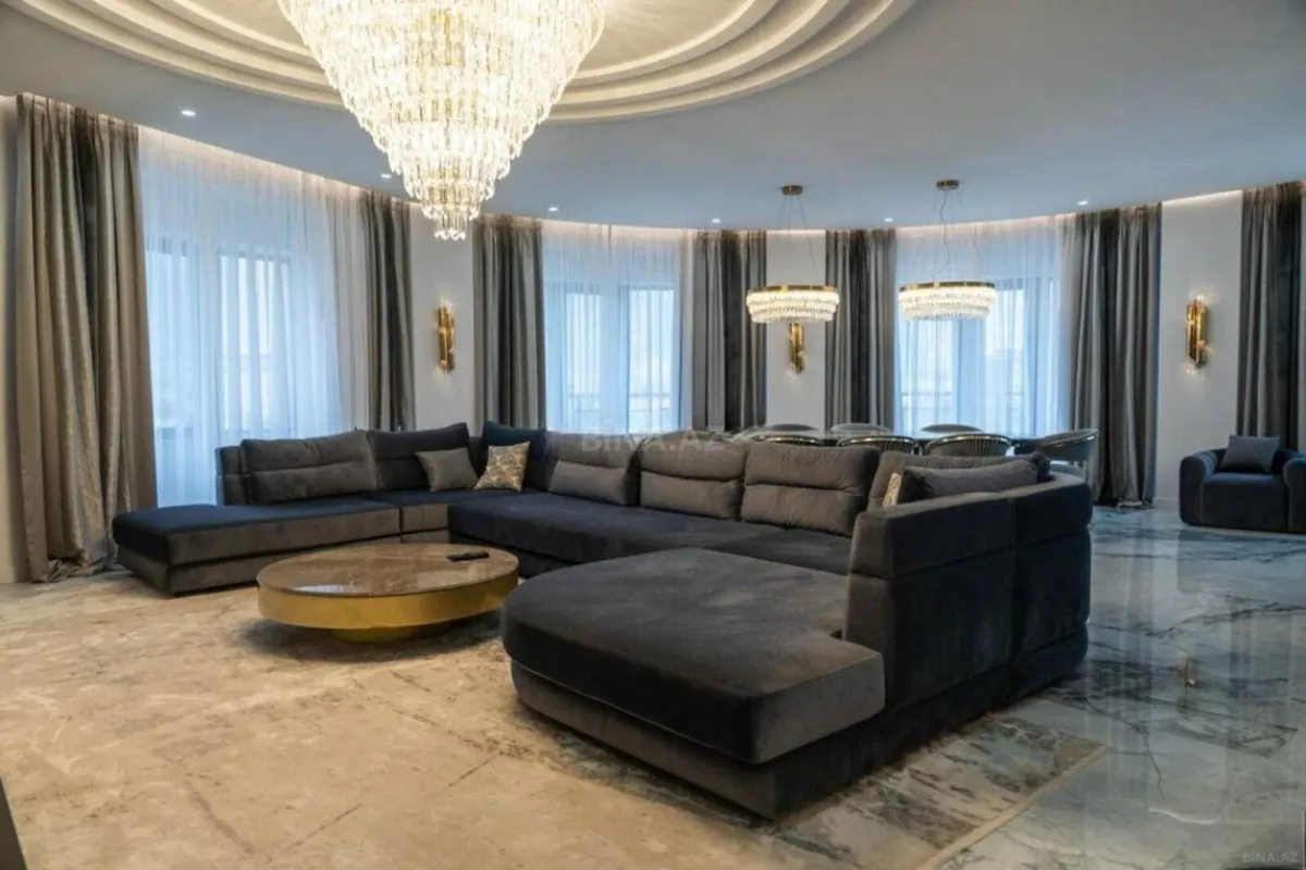 Satılır 5 otaqlı mənzil 213 m²