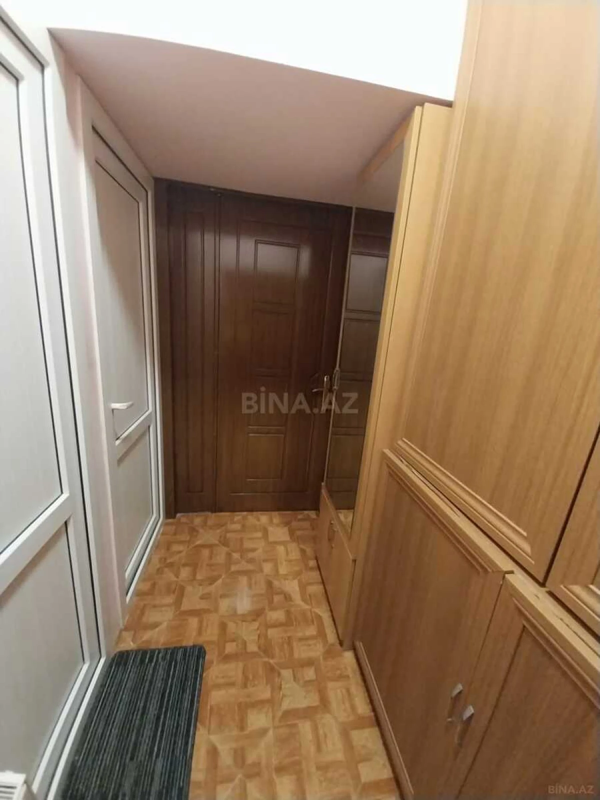 Satılır 3 otaqlı mənzil 62 m²