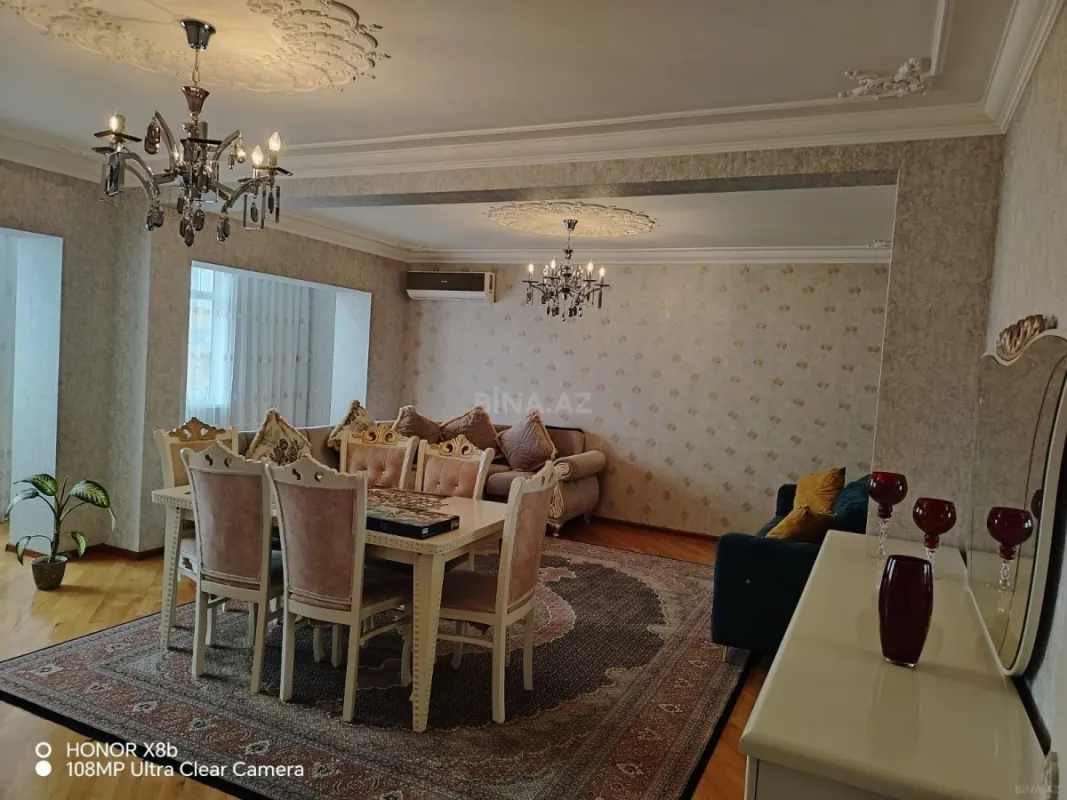 Satılır 4 otaqlı mənzil 80 m²