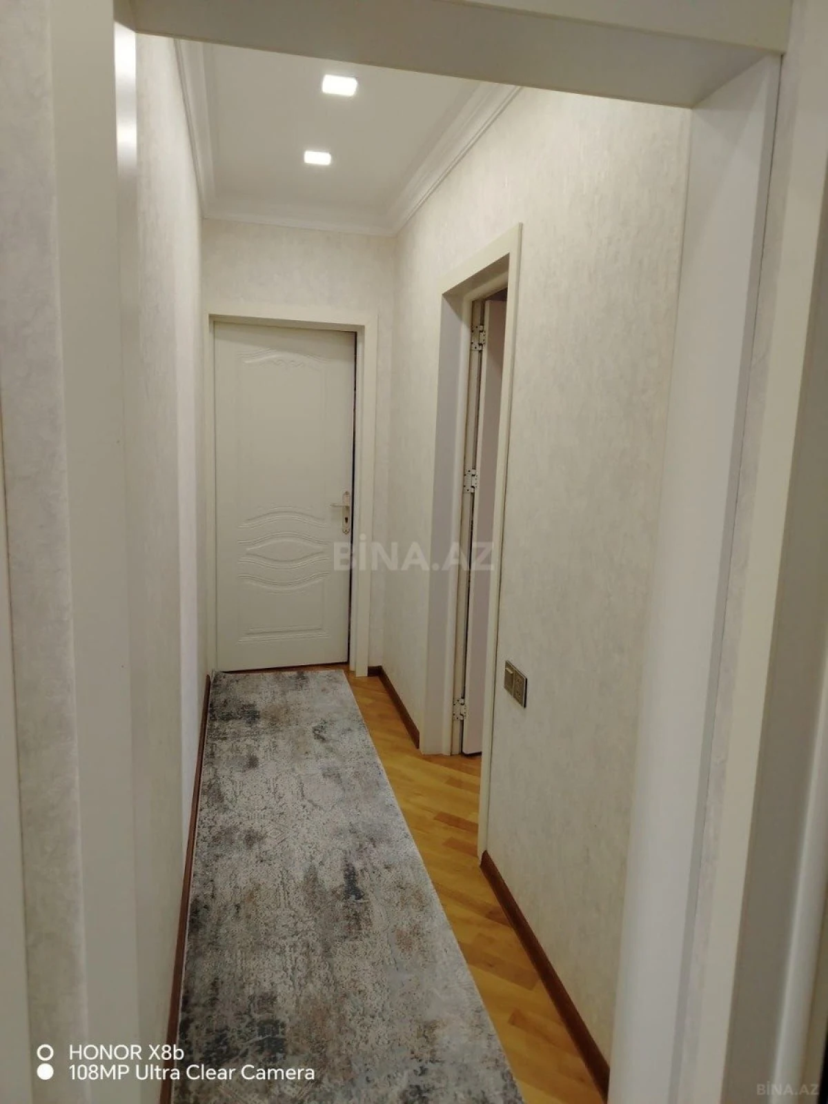 Satılır 4 otaqlı mənzil 80 m²