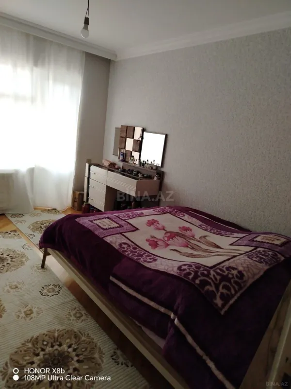 Satılır 4 otaqlı mənzil 80 m²