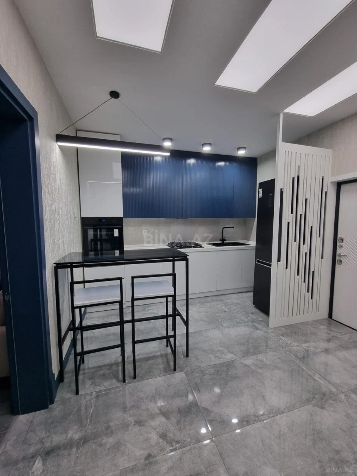 Kirayə verilir 2 otaqlı mənzil 80 m²