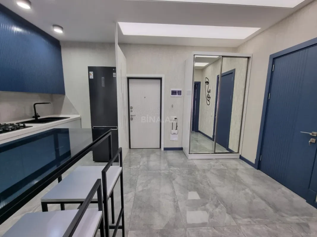 Kirayə verilir 2 otaqlı mənzil 80 m²