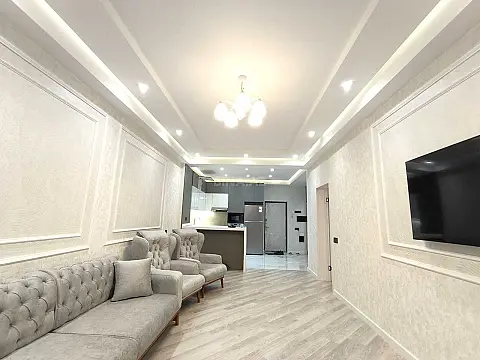 Kirayə verilir 2 otaqlı mənzil 80 m²