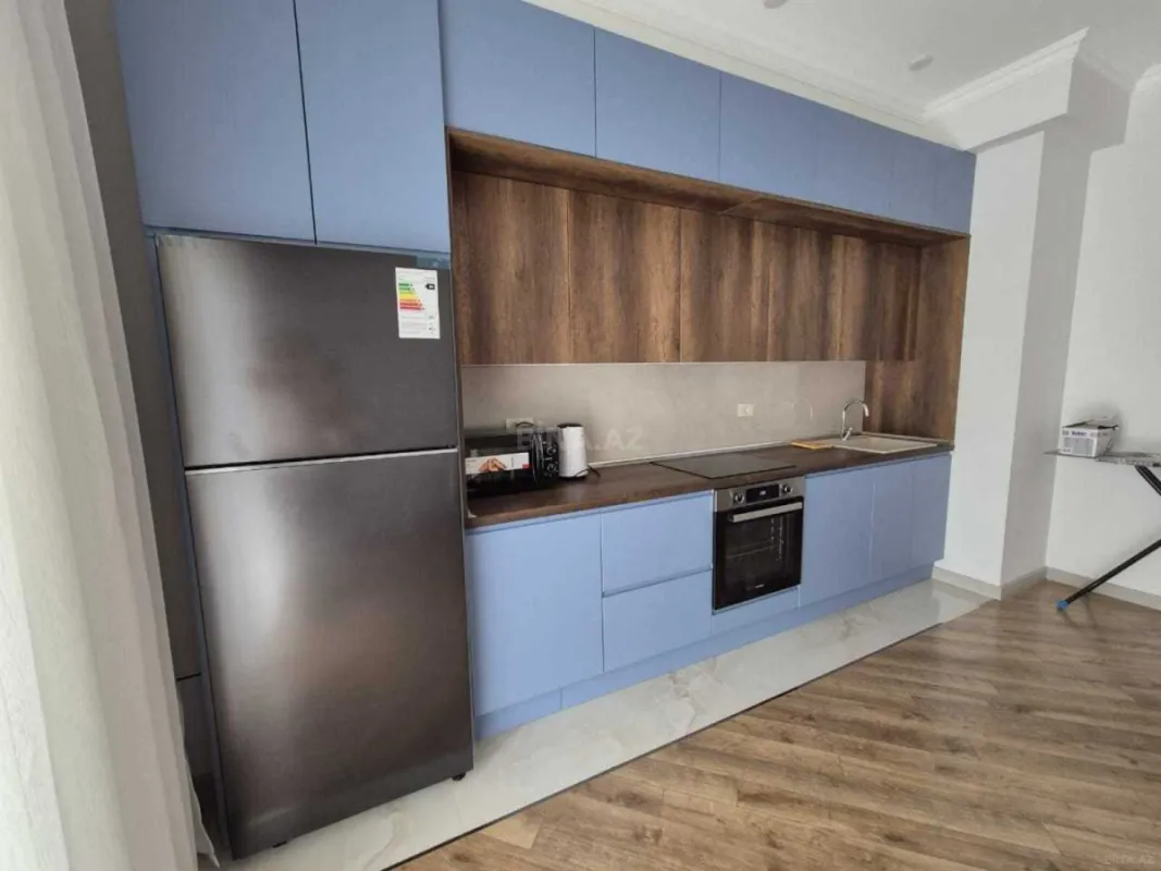 Kirayə verilir 3 otaqlı mənzil 123 m²