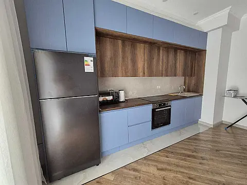 Kirayə verilir 3 otaqlı mənzil 123 m²