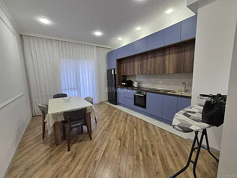 Kirayə verilir 3 otaqlı mənzil 123 m² — Bakı 3 otaq 123.00 m²