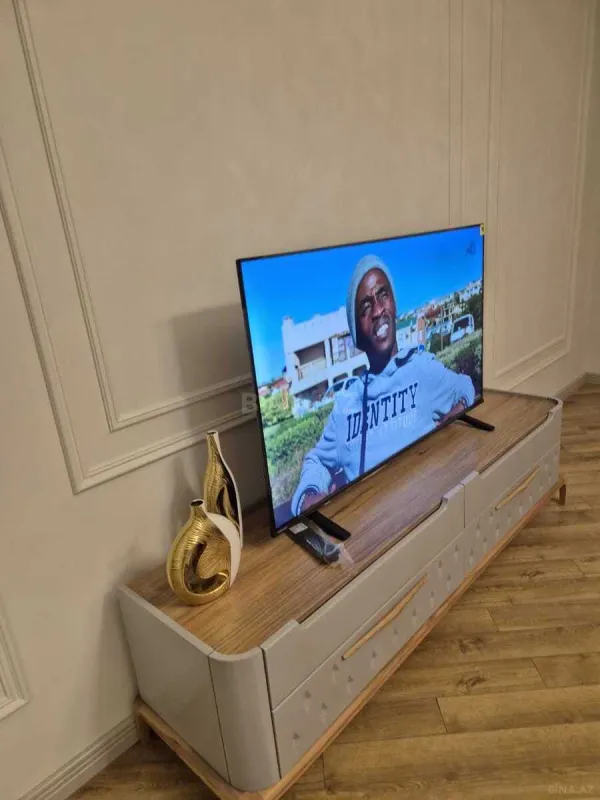 Kirayə verilir 3 otaqlı mənzil 123 m²