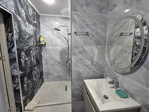 Kirayə verilir 3 otaqlı mənzil 123 m²