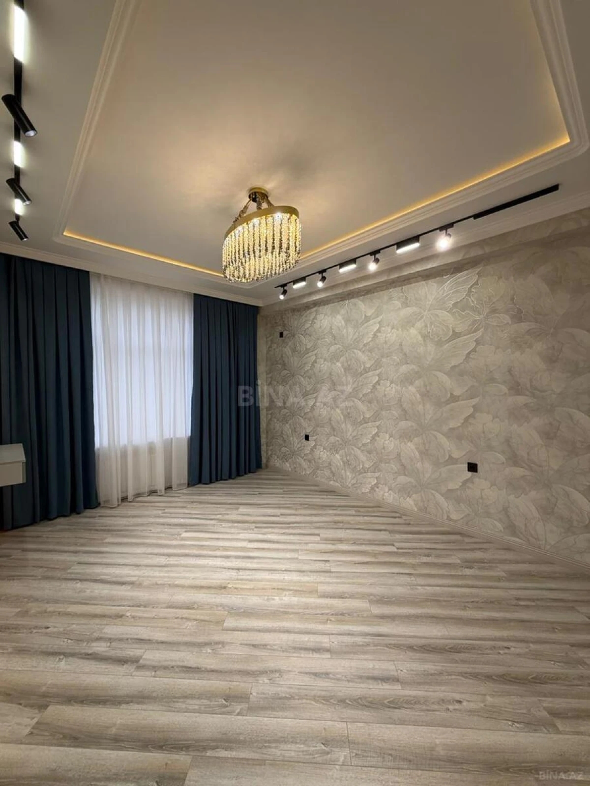 Satılır 3 otaqlı mənzil 95 m²